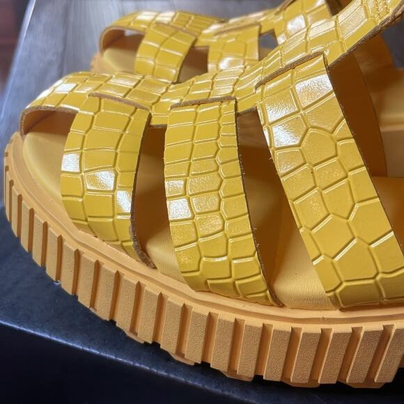 NIB Sorel Ona Streetworks Fisherman Mid women's sandal yellow size 9.5 - Picture 7 of 12